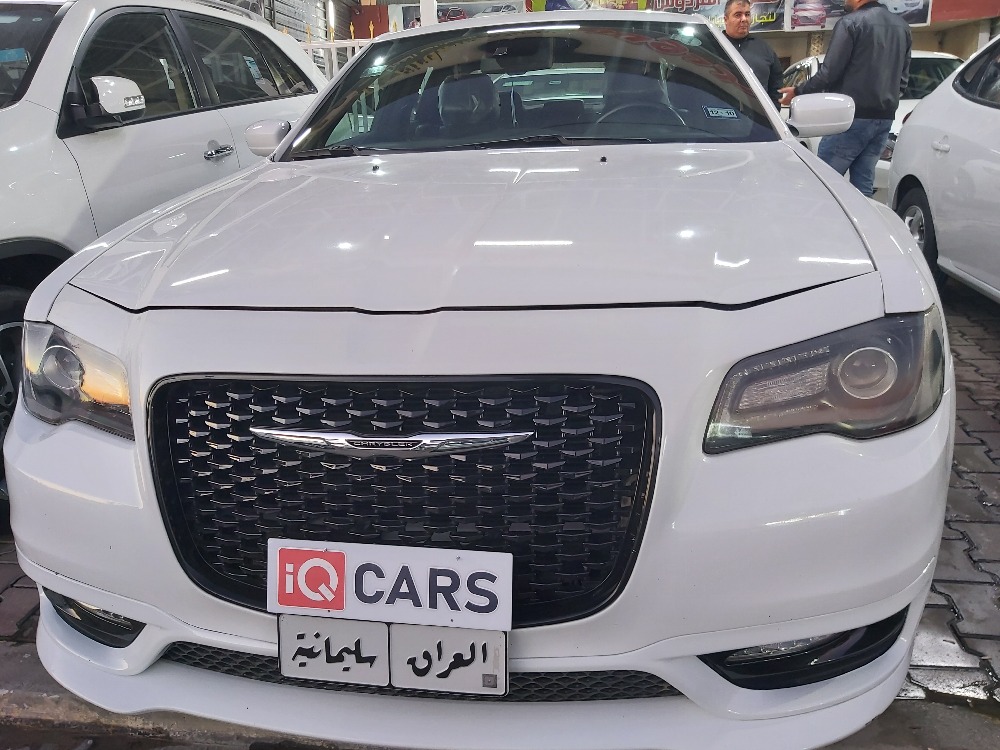 کرایسلەر 300